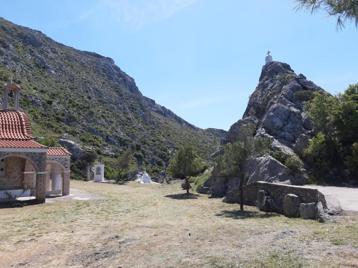 Villa Vagelis มอร์เตรี ภายนอก รูปภาพ