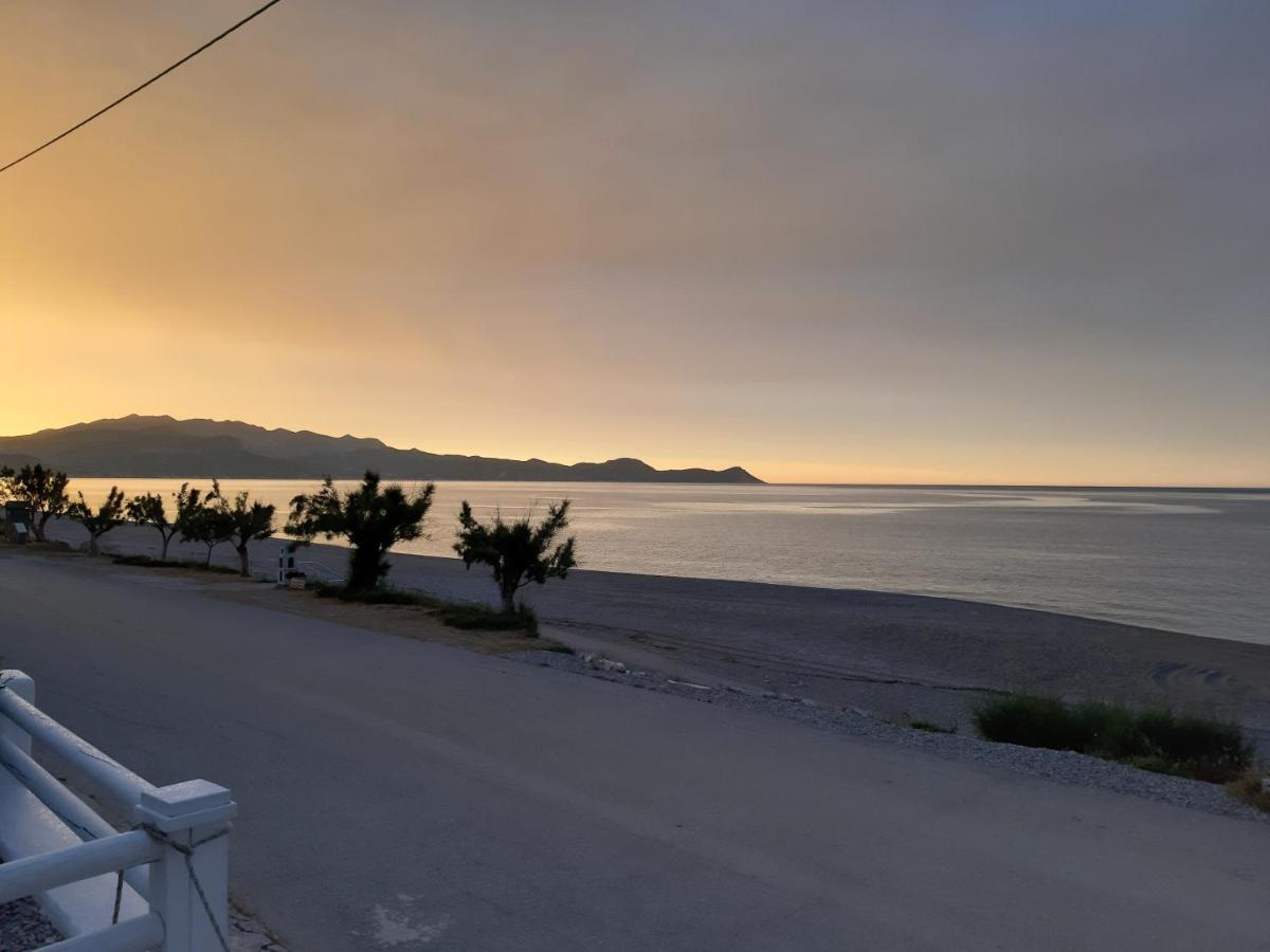 Villa Vagelis มอร์เตรี ภายนอก รูปภาพ